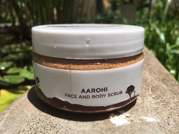 AAROHI APRICOT FACE AND BODY SCRUB